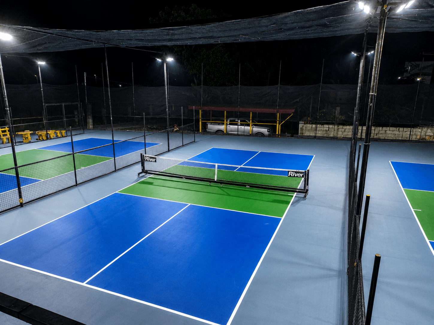 Kapenarra Courtside Court 2